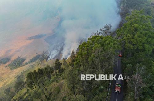 Kebakaran Hutan TNBTS, Jalur Wisata Bromo Ditutup Sementara
